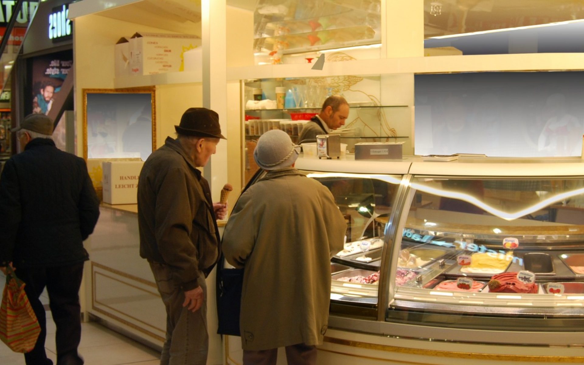 chiosco bar gelateria Un Angelo emmelle arredameti